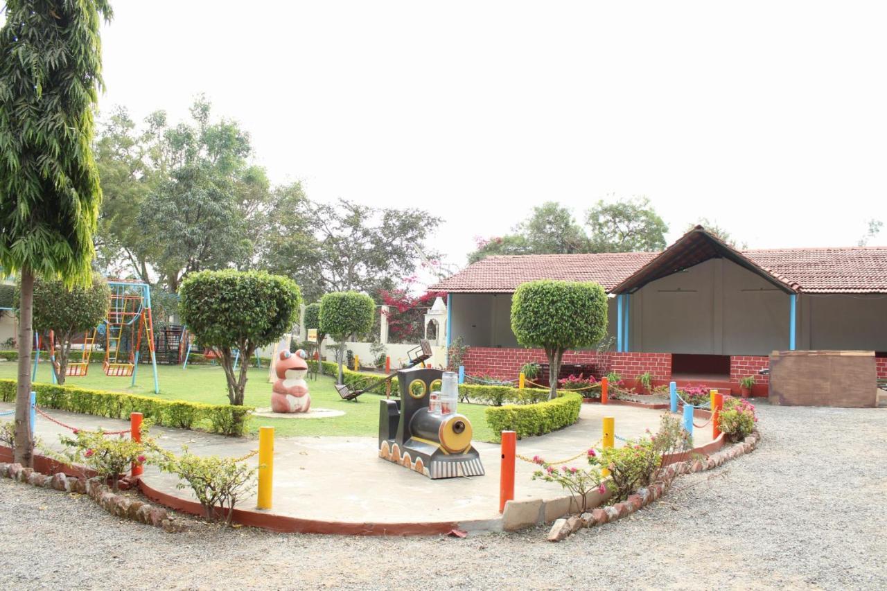 Fun And Food Resort & Holidays Harsola Exterior photo